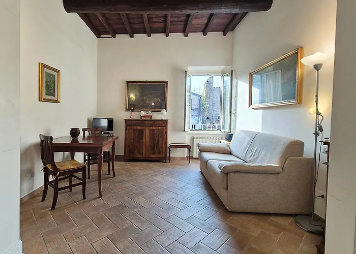 Apartment La Maison De La Papesse *